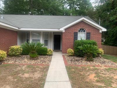 Foto del edificio - 13200 Hackberry Dr