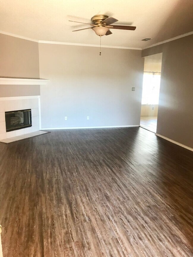 Foto del edificio - Fantastic 3/2/2 located in South Lubbock! Preleasing for JULY 1st!!