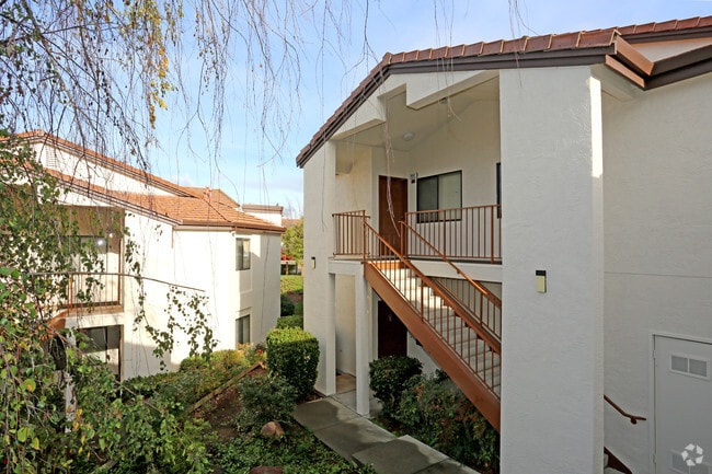Building Photo - Greentree Terrace Apartments