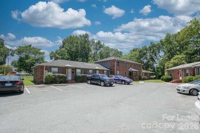 Building Photo - 3420 Craig Ave
