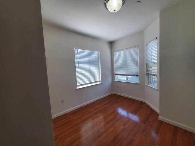 Foto del edificio - 805 Rutland-