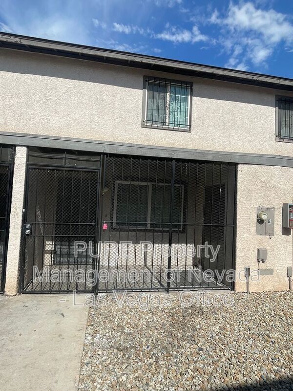 Building Photo - 3512 Rio Robles Dr