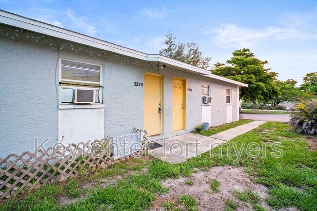 Building Photo - 322B Louise Ave
