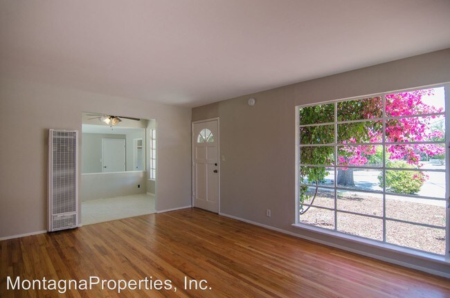 Building Photo - 4995 Kenson Dr