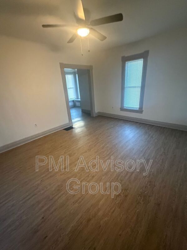 Foto del edificio - 1304 NE Forest Ave