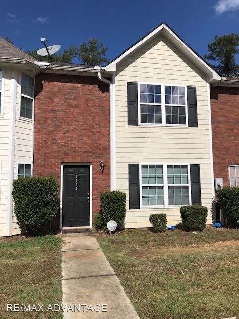 Building Photo - 3 br, 2.5 bath House - 5554 PINERIDGE CT.
