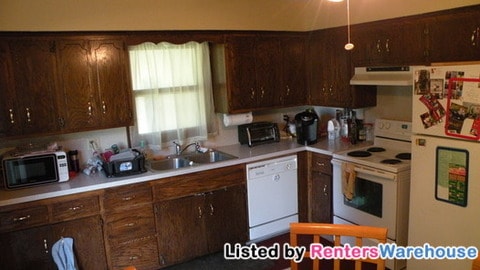 Building Photo - 717 Circle Dr
