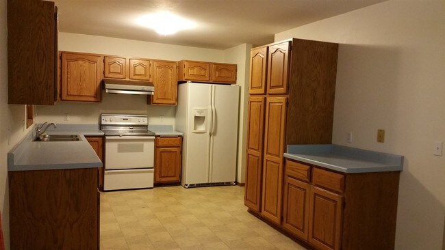 Foto del edificio - 706 Sky Ridge Dr