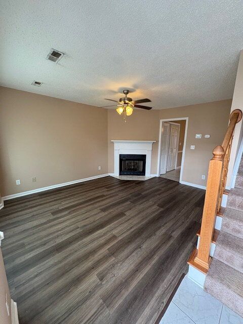 Foto del edificio - 3800 Sterling Pointe Dr