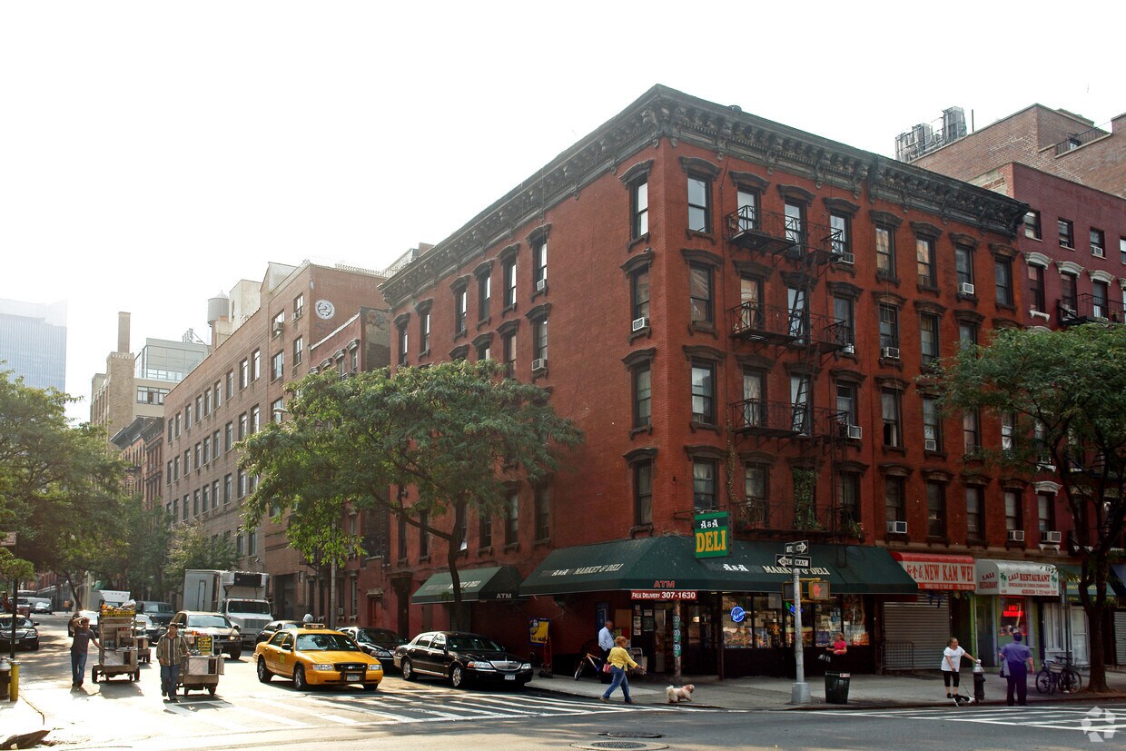 Primary Photo - 630-632 10th Ave