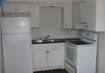 Interior Photo - Englewood Plaza Apartments