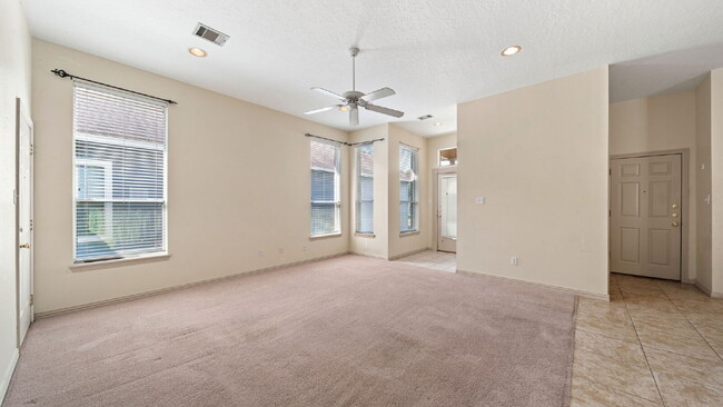 Building Photo - 12994 Centaurus Ct