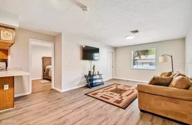 Foto del edificio - 2 br, 2 bath Condo - 624 Golden Raintree P...