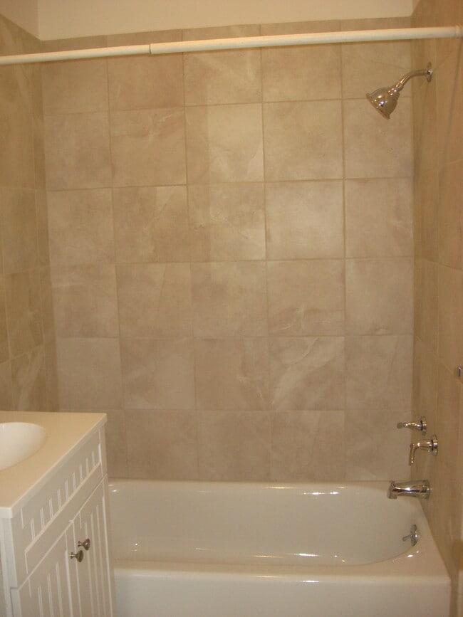 New Bathroom - 62 Broad St