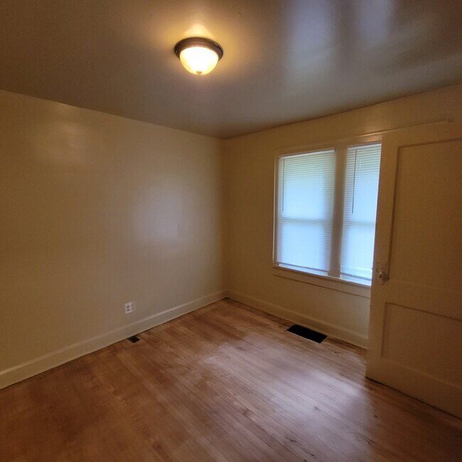 Foto del edificio - 3 Bedroom Westside Home