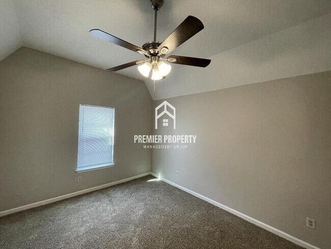 Building Photo - 2606 Appling Crest - Available Now!