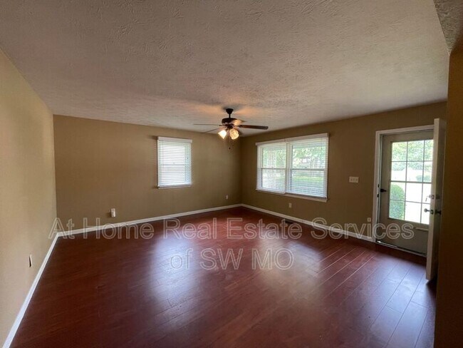 Foto del edificio - 1354 S Arcadia Ave