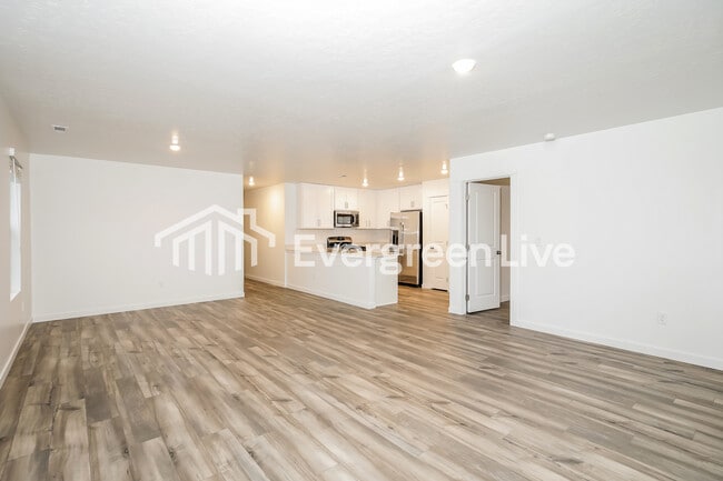 Foto del edificio - 2451 W Pollinator Dr