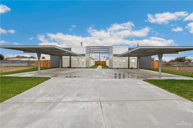 Building Photo - 3708 La Vista Ave