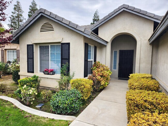 Foto del edificio - 9711 Cinderella Ave