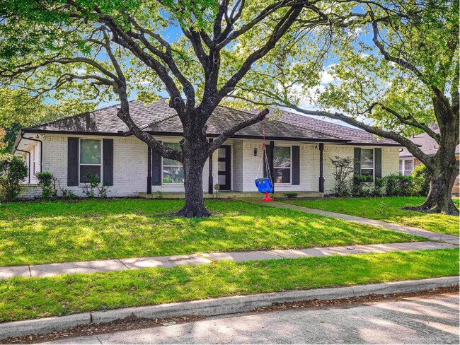 Foto del edificio - 900 Westminster Dr