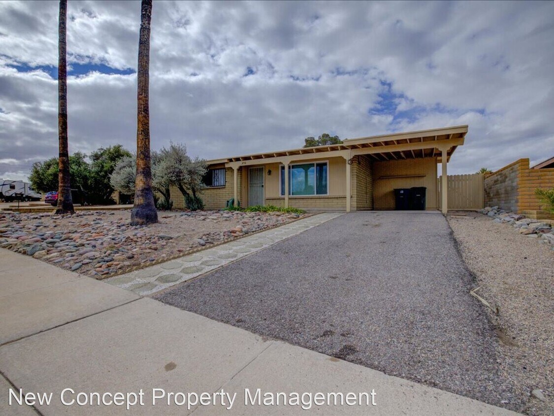 3710 S Treck Pl, Tucson, AZ 85730