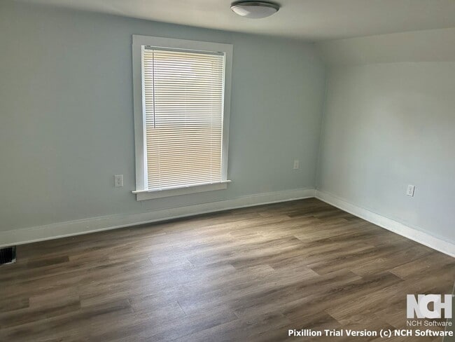 Building Photo - 79 St Charles St