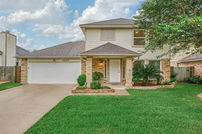 Building Photo - 7527 Cavesson Dr