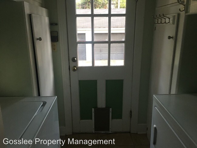 Foto del edificio - 3 br, 2 bath House - 935 Dudley Dr