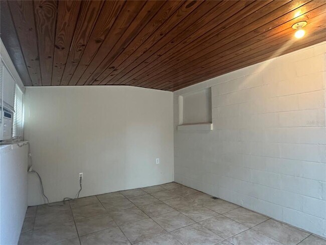 Foto del edificio - 3755 N Scenic Hwy