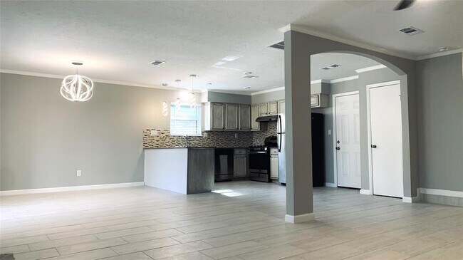 Foto del edificio - 24014 Spring Briar Ln
