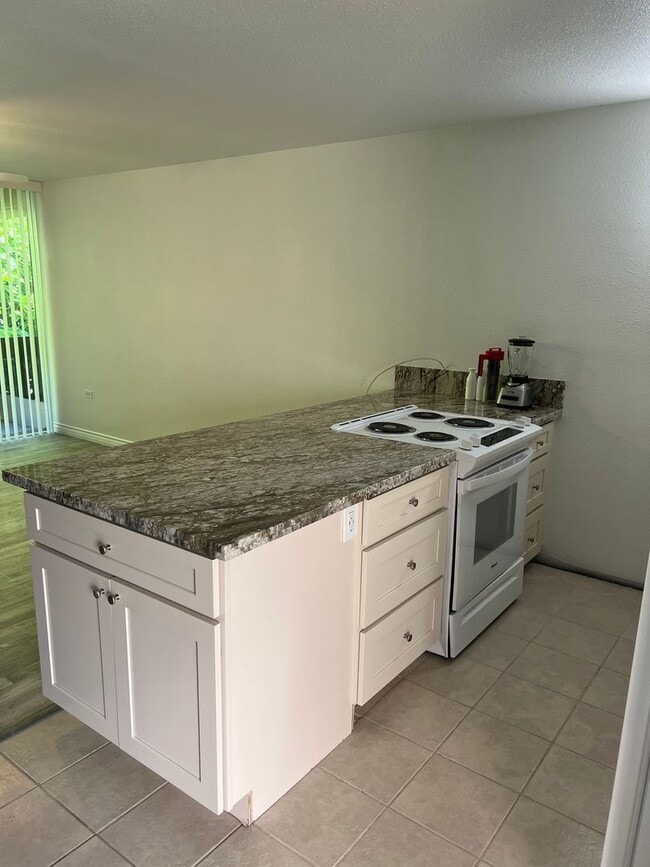 Building Photo - Napili Ridge