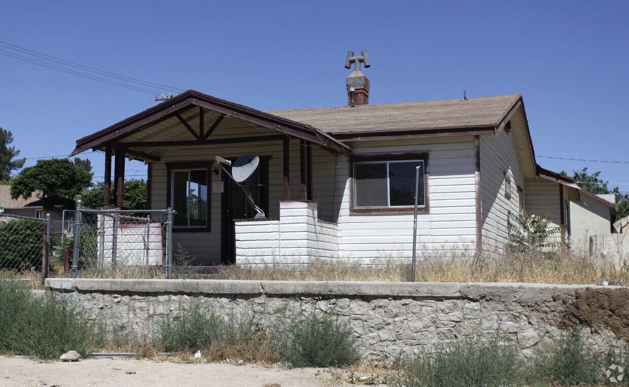 Foto principal - 15604 4th St