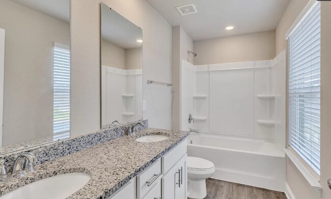 Building Photo - 5444 Leeds Ln