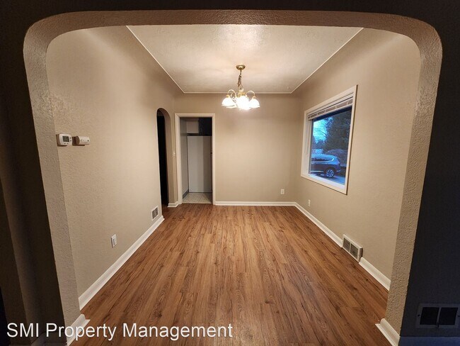 Foto del edificio - 2 br, 1 bath House - 3715 Duplex Dr SE