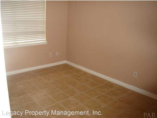 Foto del edificio - 2 br, 1 bath House - 205 McClure A