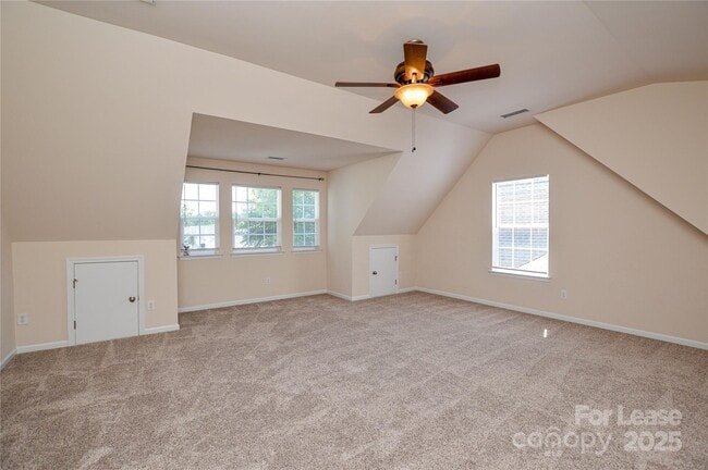 Building Photo - 1008 Millbank Dr