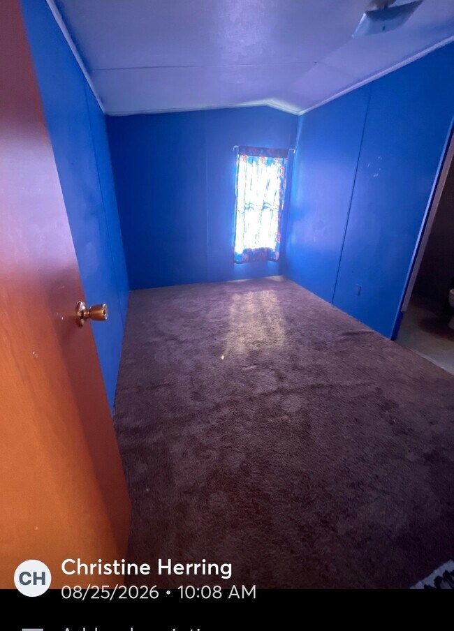 Foto del edificio - 226 Acorn Rd