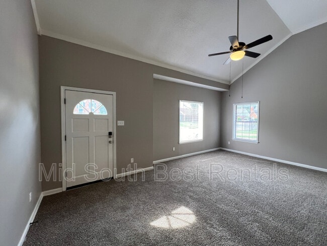Building Photo - 4392 Forest Valley Dr