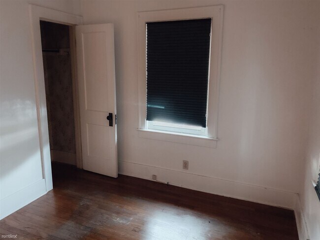 Building Photo - 2 br, 1 bath House - 2119 Monteith St