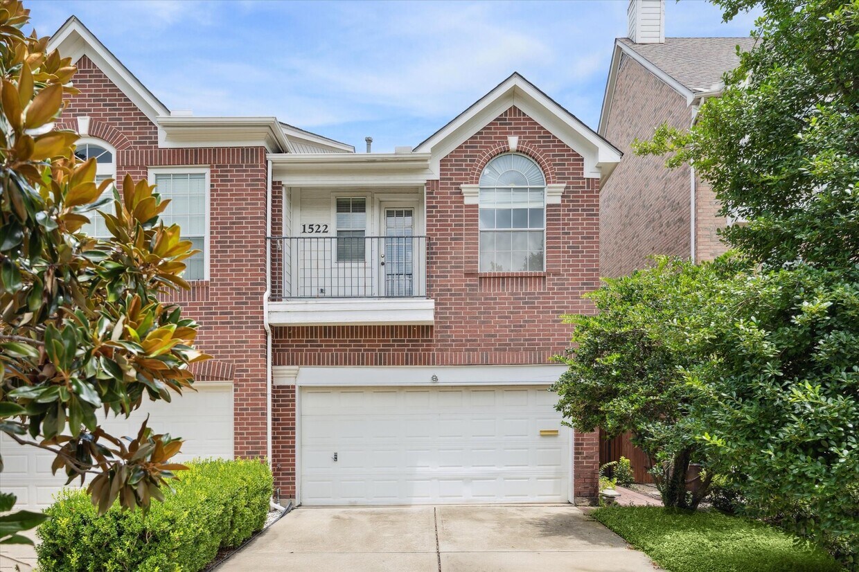Foto principal - 1522 Castle Ct