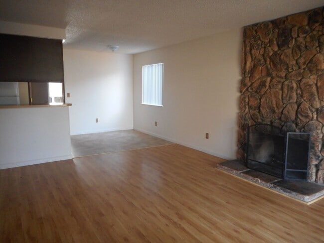 Foto del edificio - House for Rent!