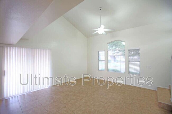 Foto del edificio - 15316 N 89th Ave