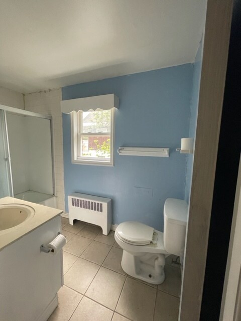 Bathroom - 1466 Van Curler Ave