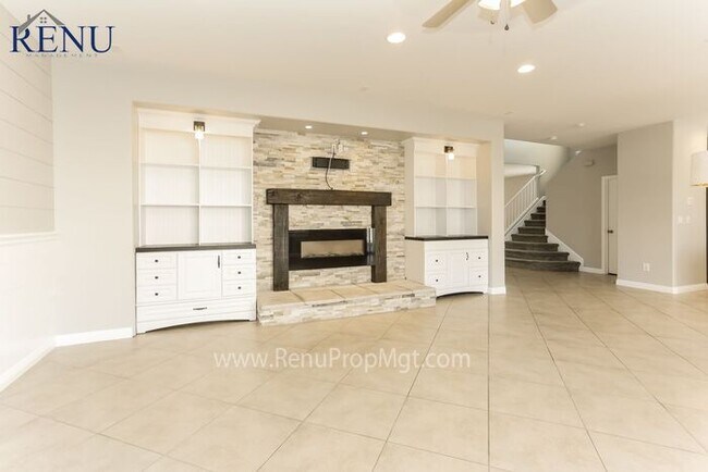 Building Photo - Fall Special: 1/2 off your first month! Av...