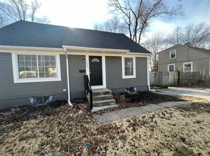 Primary Photo - 7605 E 50th St