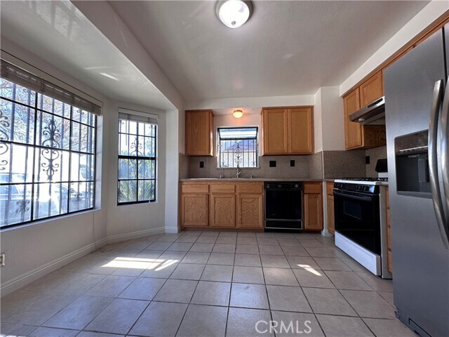 Building Photo - 3913 Hidden Pines Pl