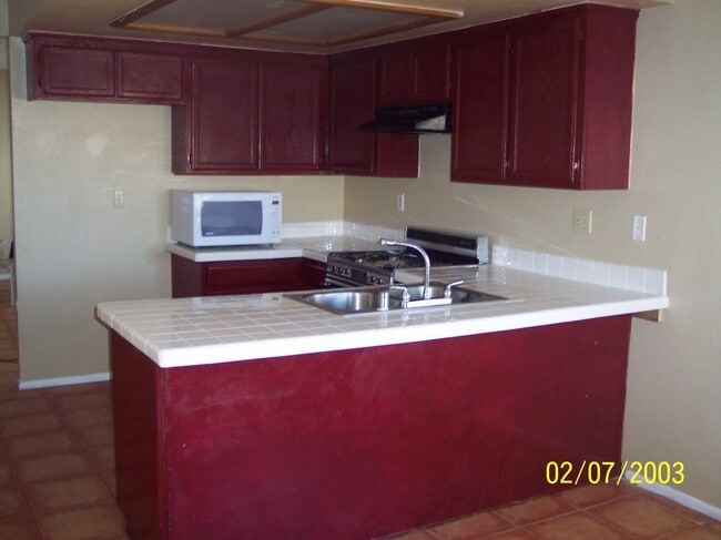 Building Photo - 510 E Avenue Q2