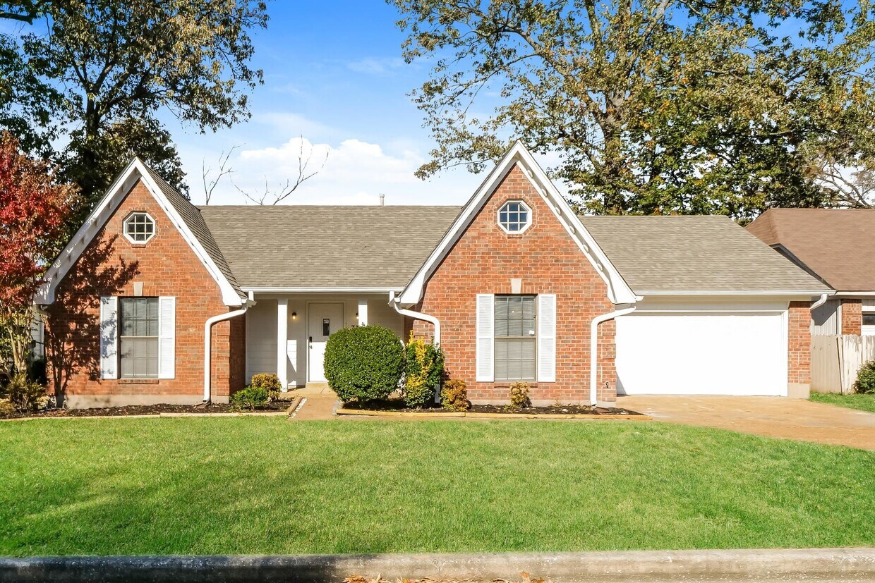 Foto principal - 7318 Old Dominion Ct