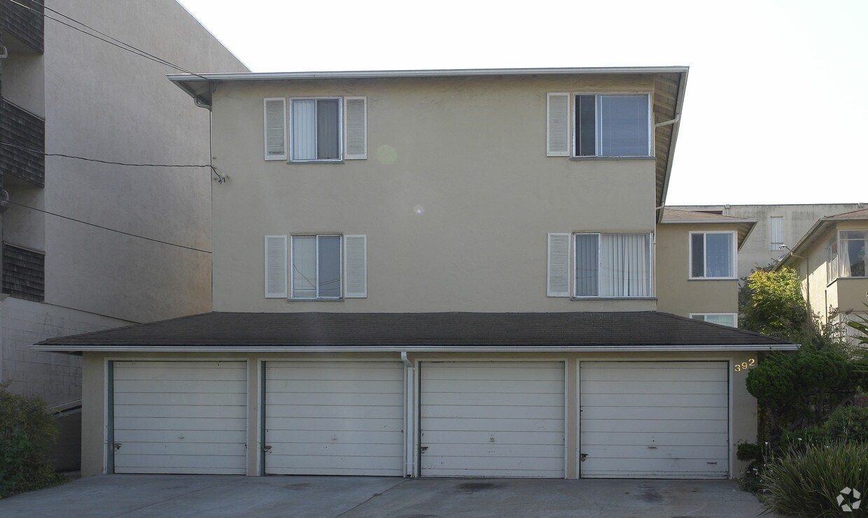 Foto del edificio - 392 Orange St